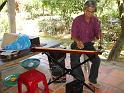 109- Joueur de monocorde- instrument traditionnel
